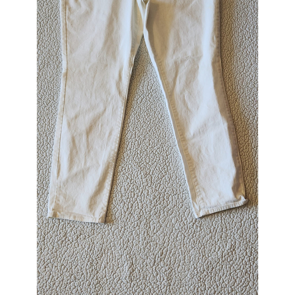 No Boundaries denim cotton blend white high-rise straight-leg jeans - Picture 3 of 9
